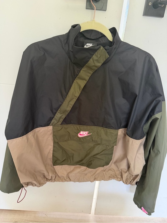 Nike Jackets & Blazers - Nike ladies windbreaker M